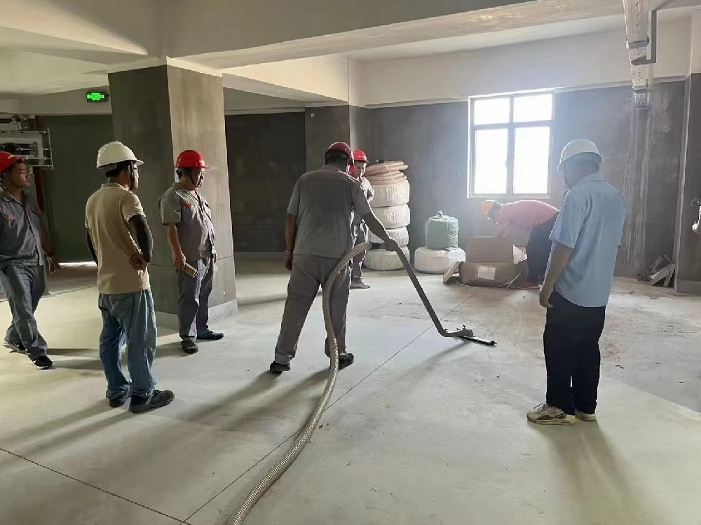 粉塵困擾？工業真空清掃來幫忙！